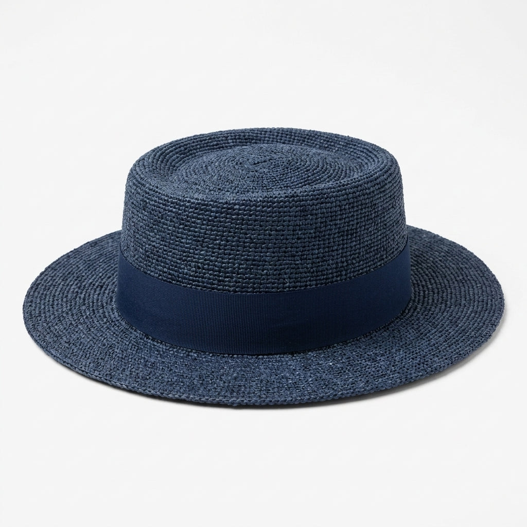 Seitenansicht links des blauen Super Fino Raffia Herren Sommerhutes