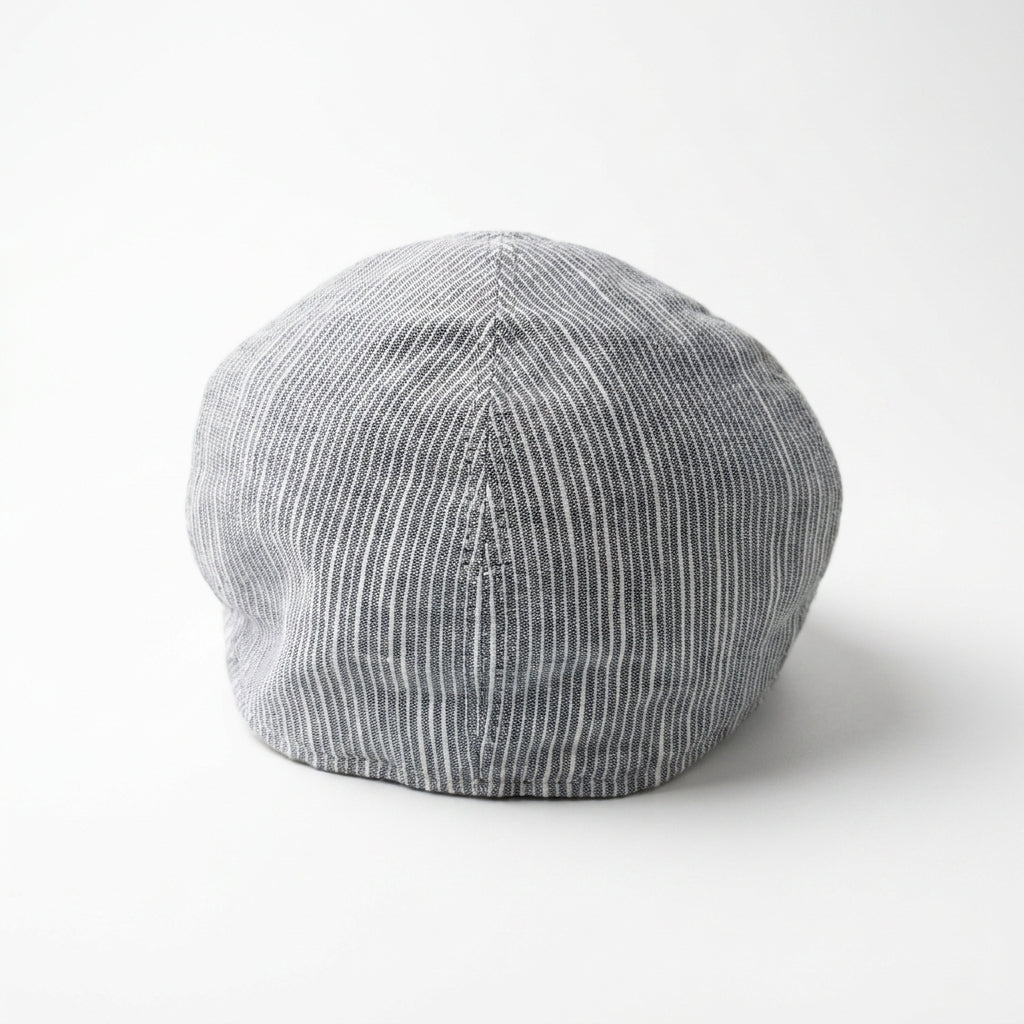 Rückansicht der zweifarbigen Flat Cap