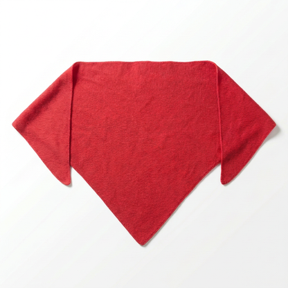 Vorderansicht großes Dreieckstuch aus Merino und Cashmere