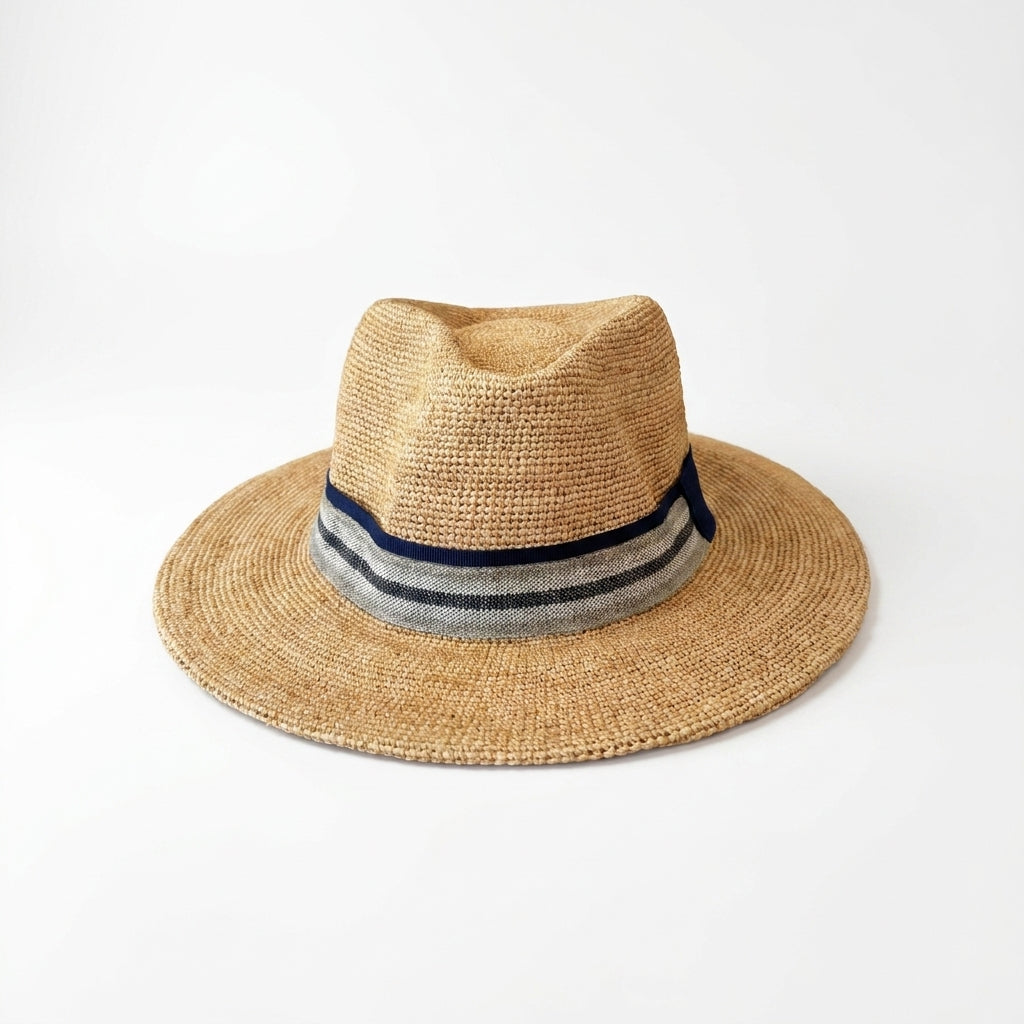 Vorderansicht Traveller Sommerhut Natur mit Band in Navy