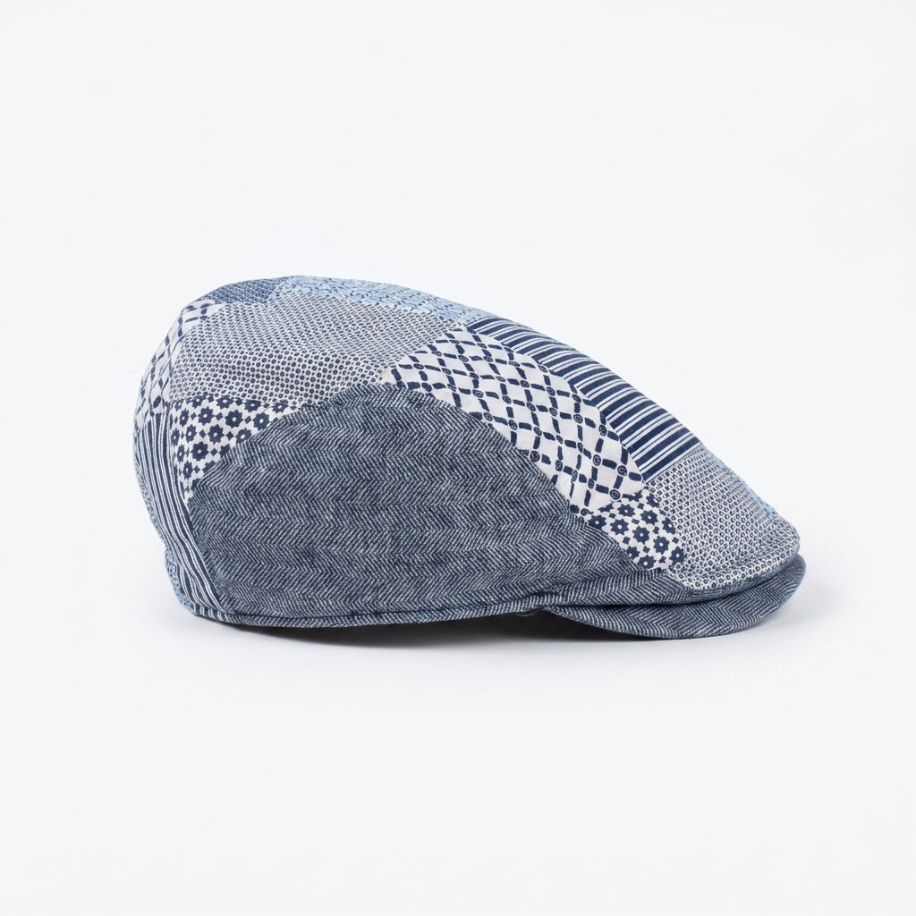 Linke Seitenansicht der Flatcap aus Leinen in Patchwork
