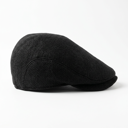 Rechte Seitenansicht der schwarzen Flatcap